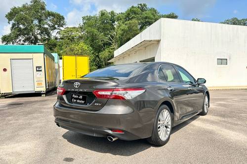 2018 Toyota Camry 2.5V Terpakai